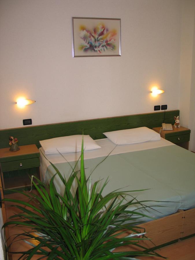 Hotel Levico Levico Terme Exterior foto
